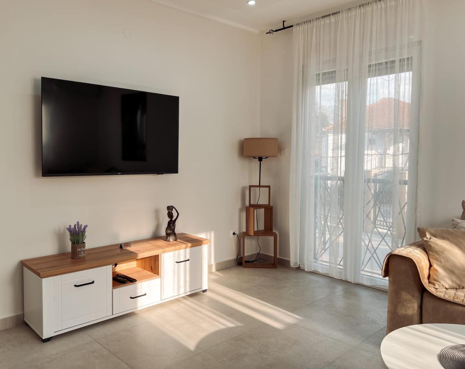 M&N Residence Tivat Luaran gambar