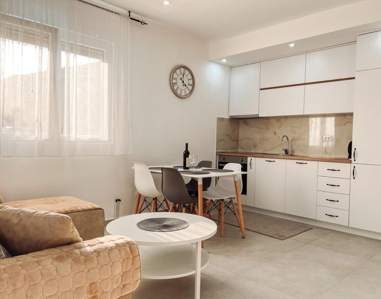 M&N Residence Tivat Luaran gambar