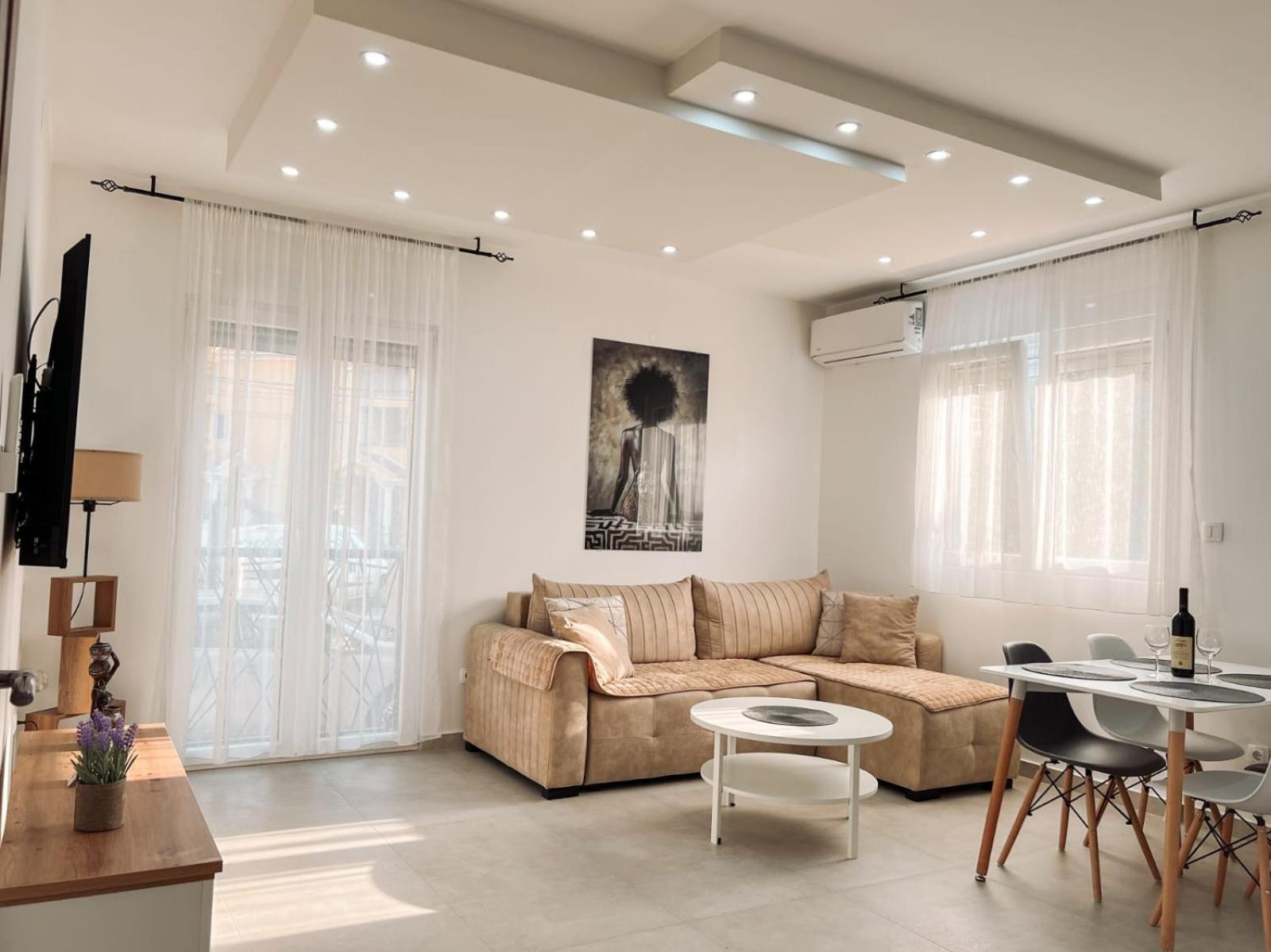 M&N Residence Tivat Luaran gambar