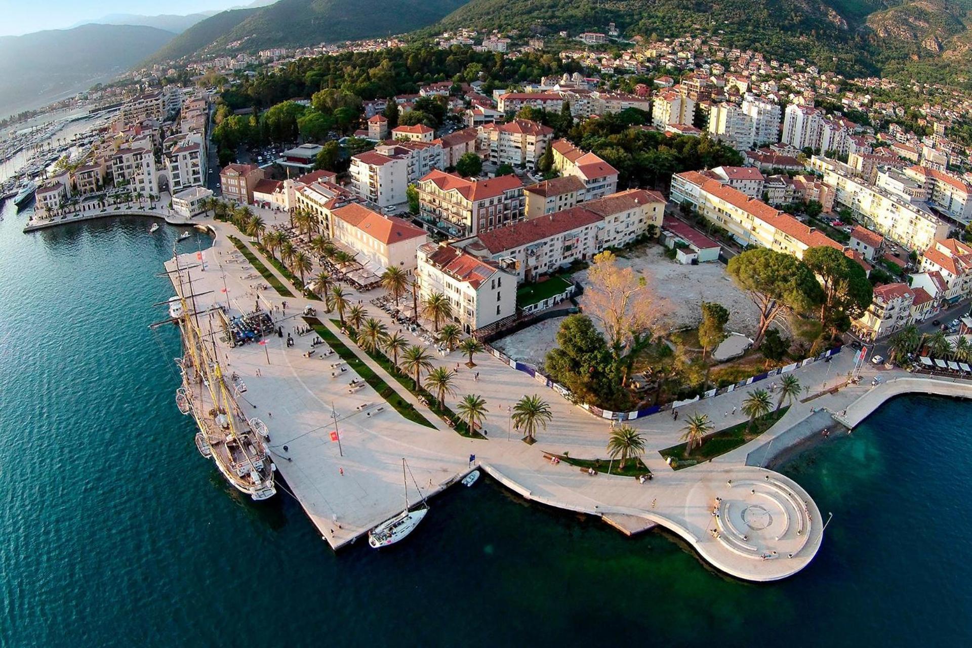 M&N Residence Tivat Luaran gambar