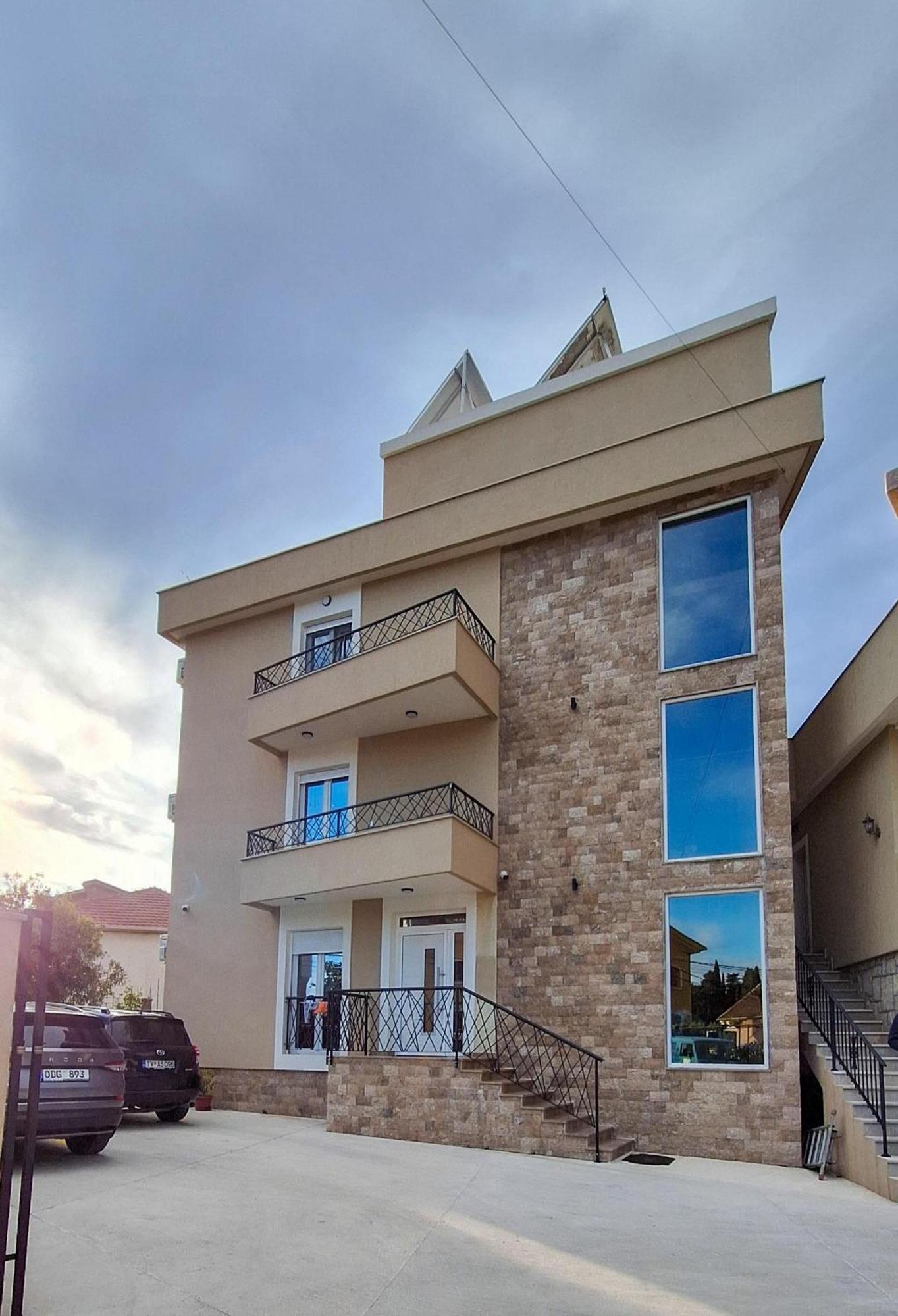 M&N Residence Tivat Luaran gambar