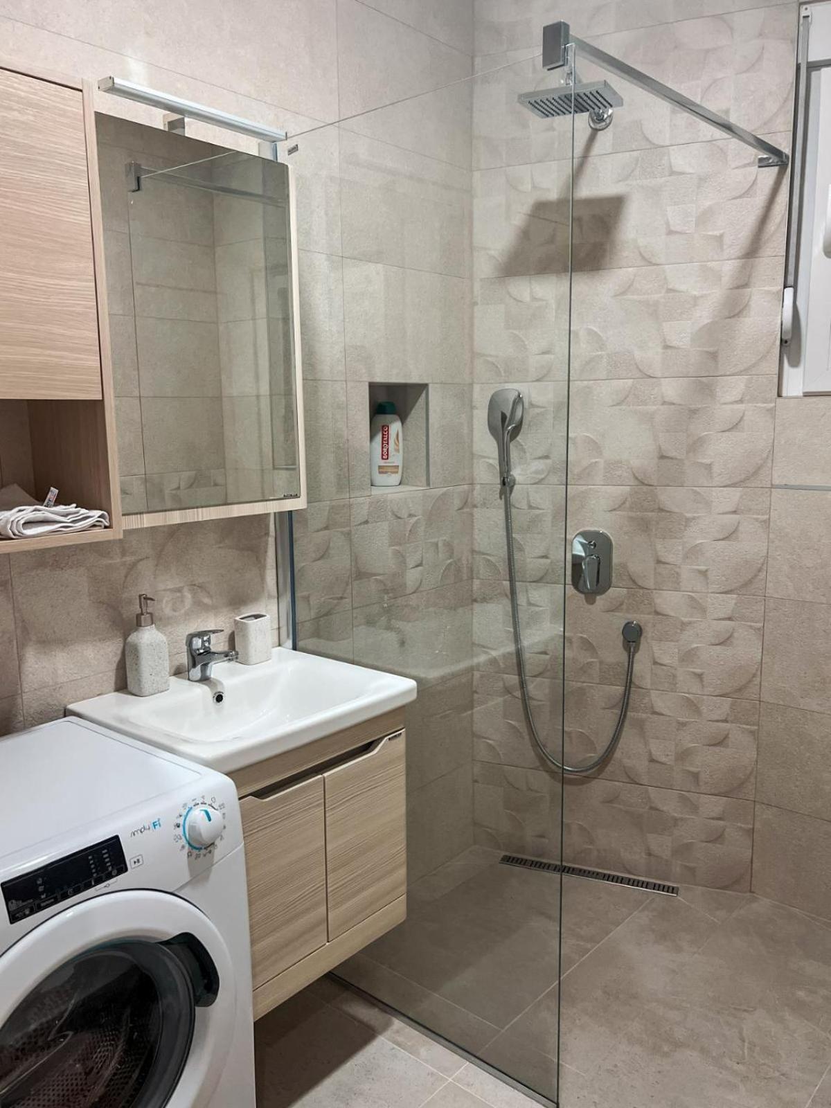 M&N Residence Tivat Bilik gambar